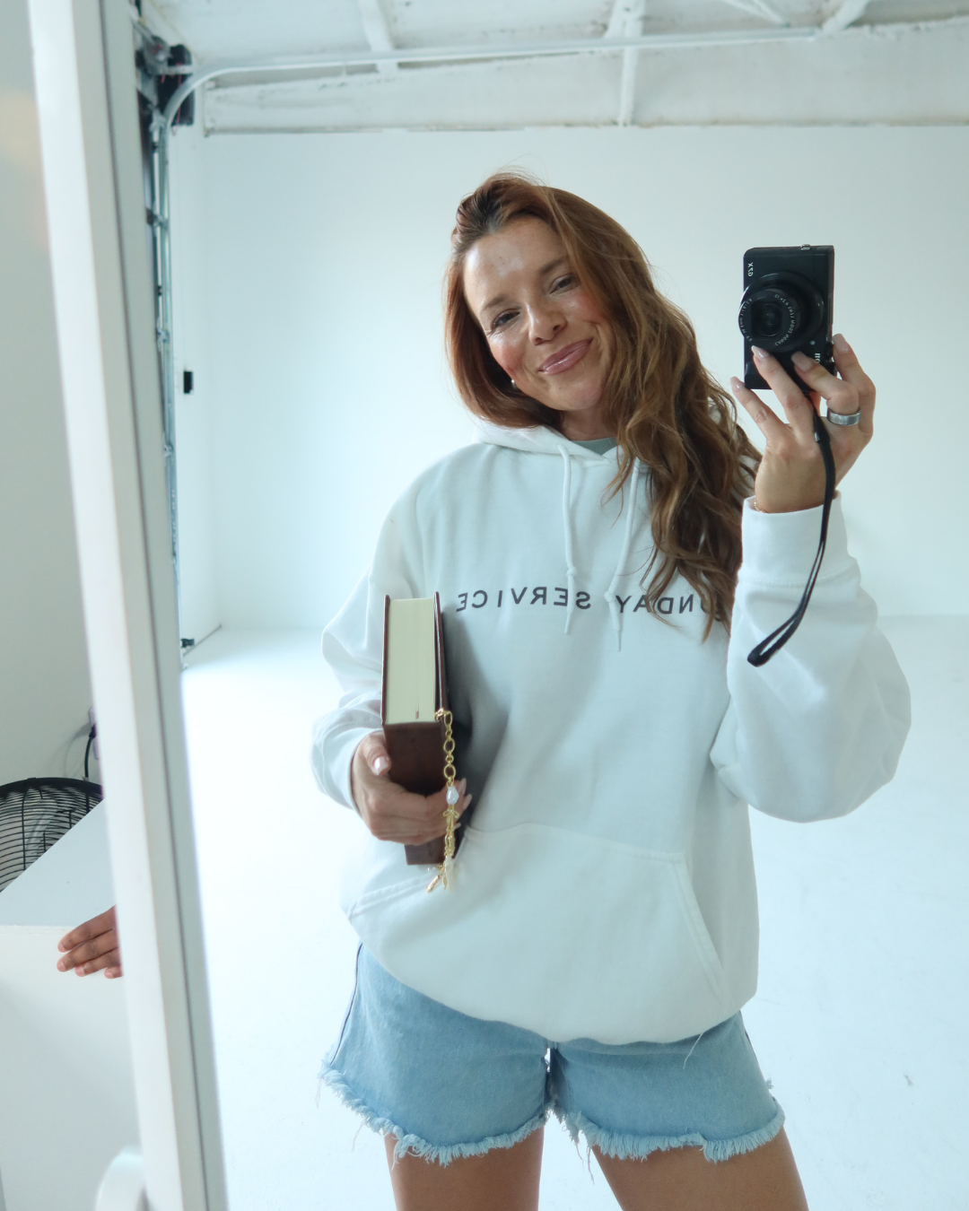 "Jesus Is King" Graphic Pullover