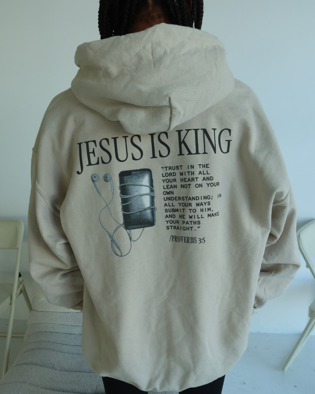 "Jesus Is King" Graphic Pullover