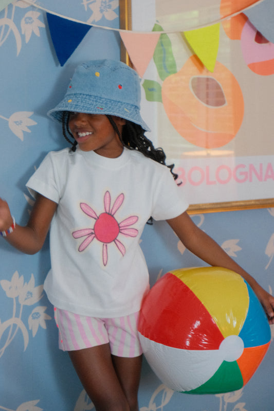 "Jesus loves you" kids tee